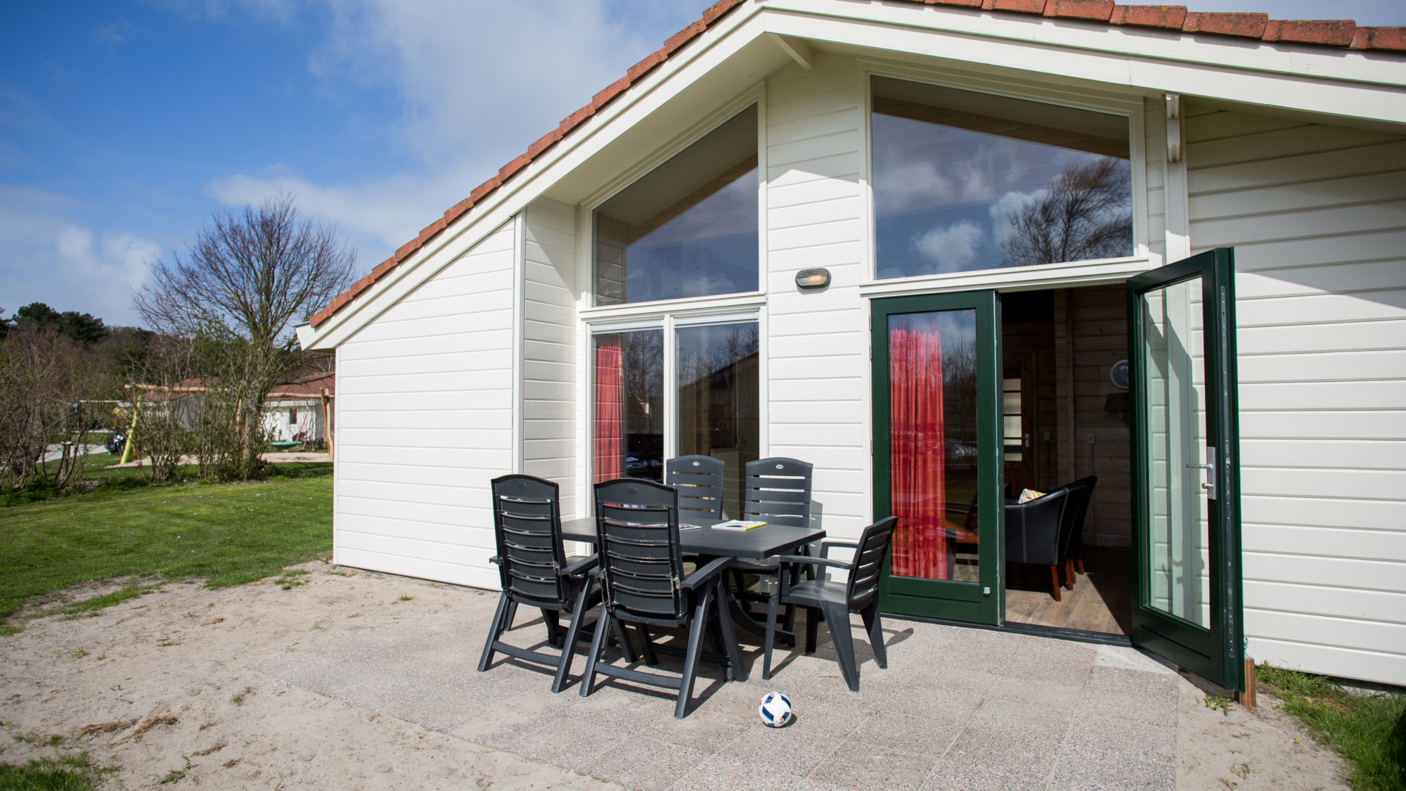 Zonnig Terras Finse bungalow de Riesen Terschelling