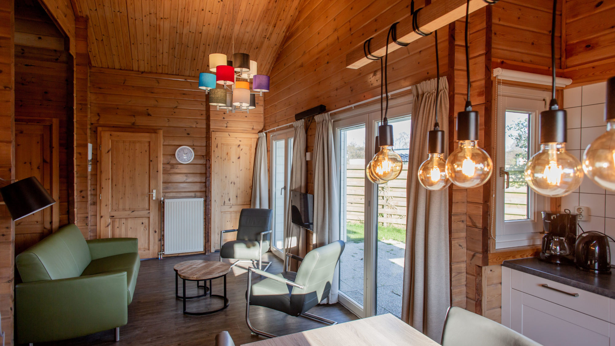 Sfeerlichten Finse bungalow de Riesen Terschelling