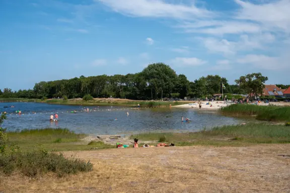 Terschelling Recreatie De Riesen duinmeetrje zomer